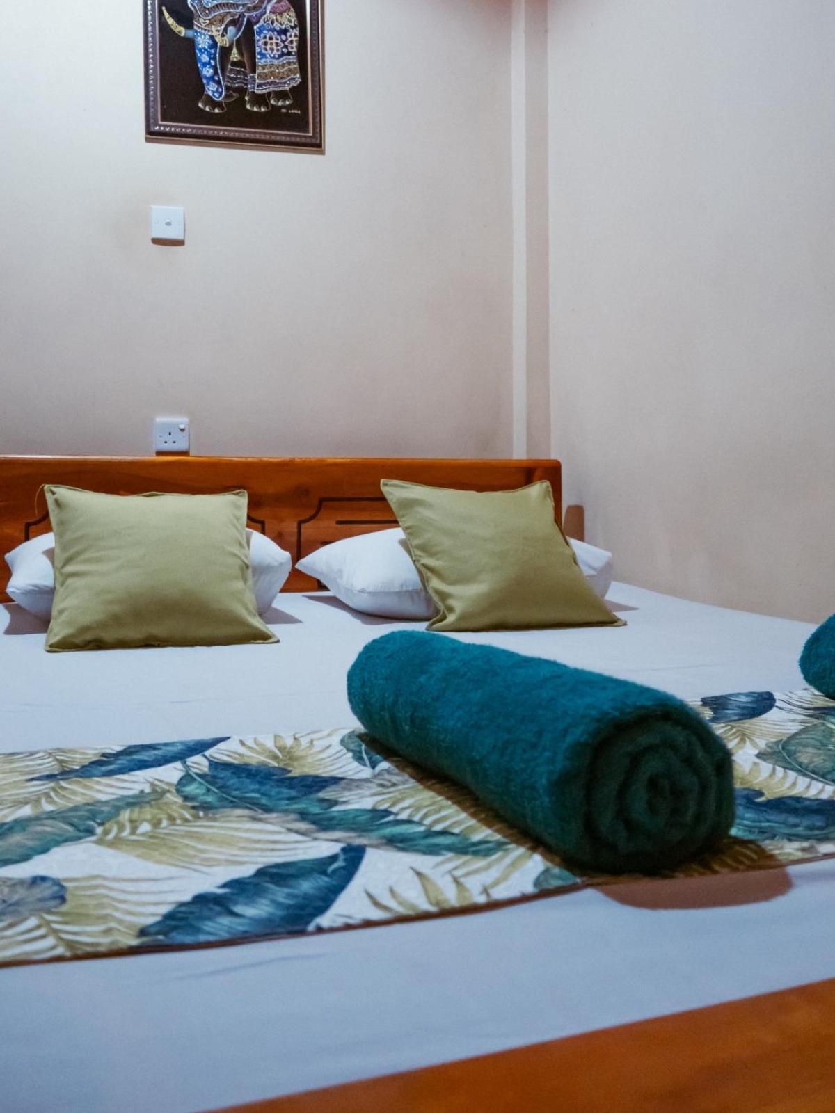 Viveka Inn Guest And Yala Safari Тиссамахарама Экстерьер фото